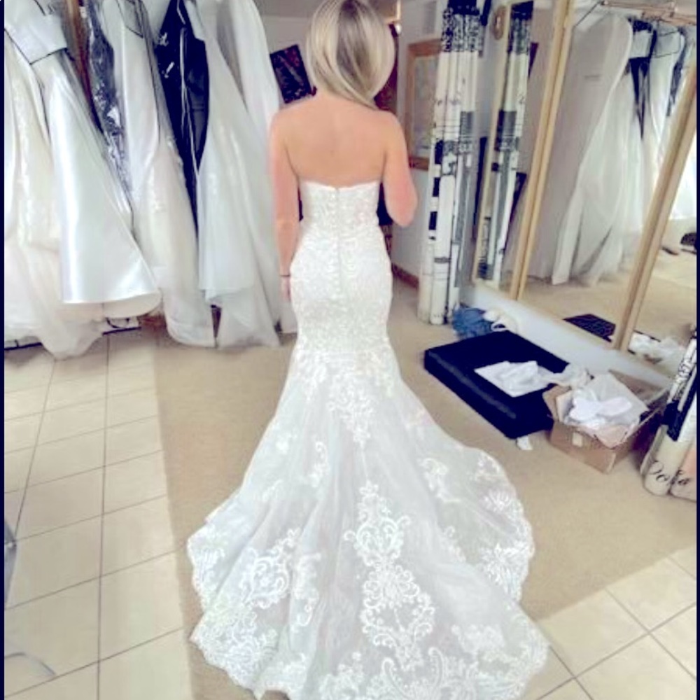 ✨ Gorgeous Allure Wedding Gown ✨